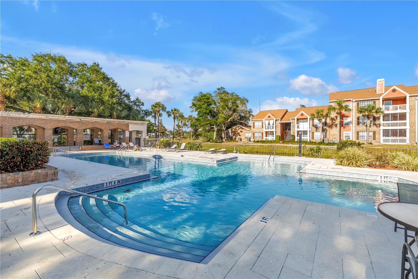 VANTAGE POINT CONDO - Residential