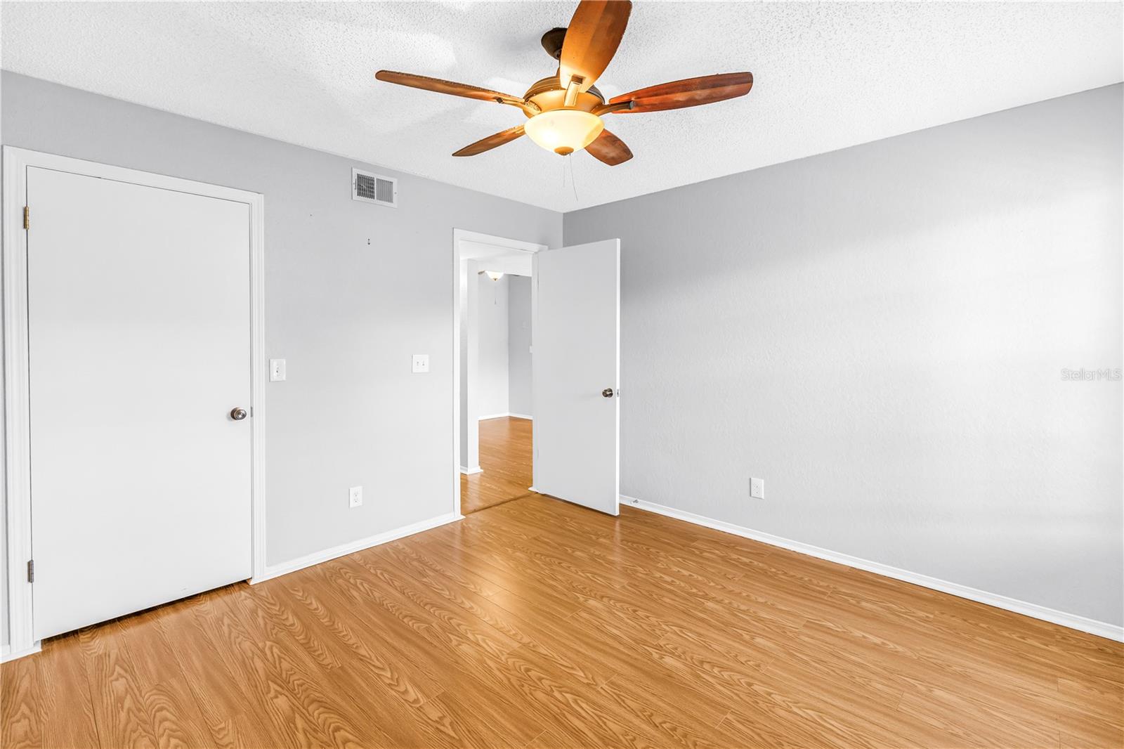 VANTAGE POINT CONDO - Residential