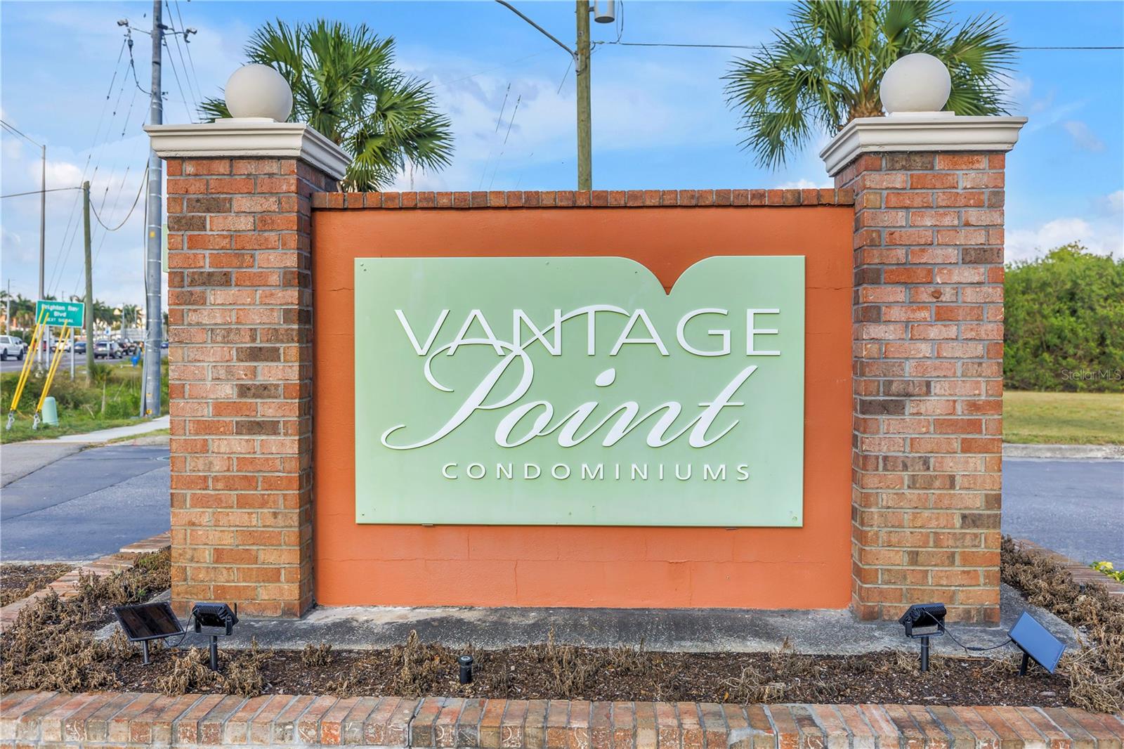 VANTAGE POINT CONDO - Residential