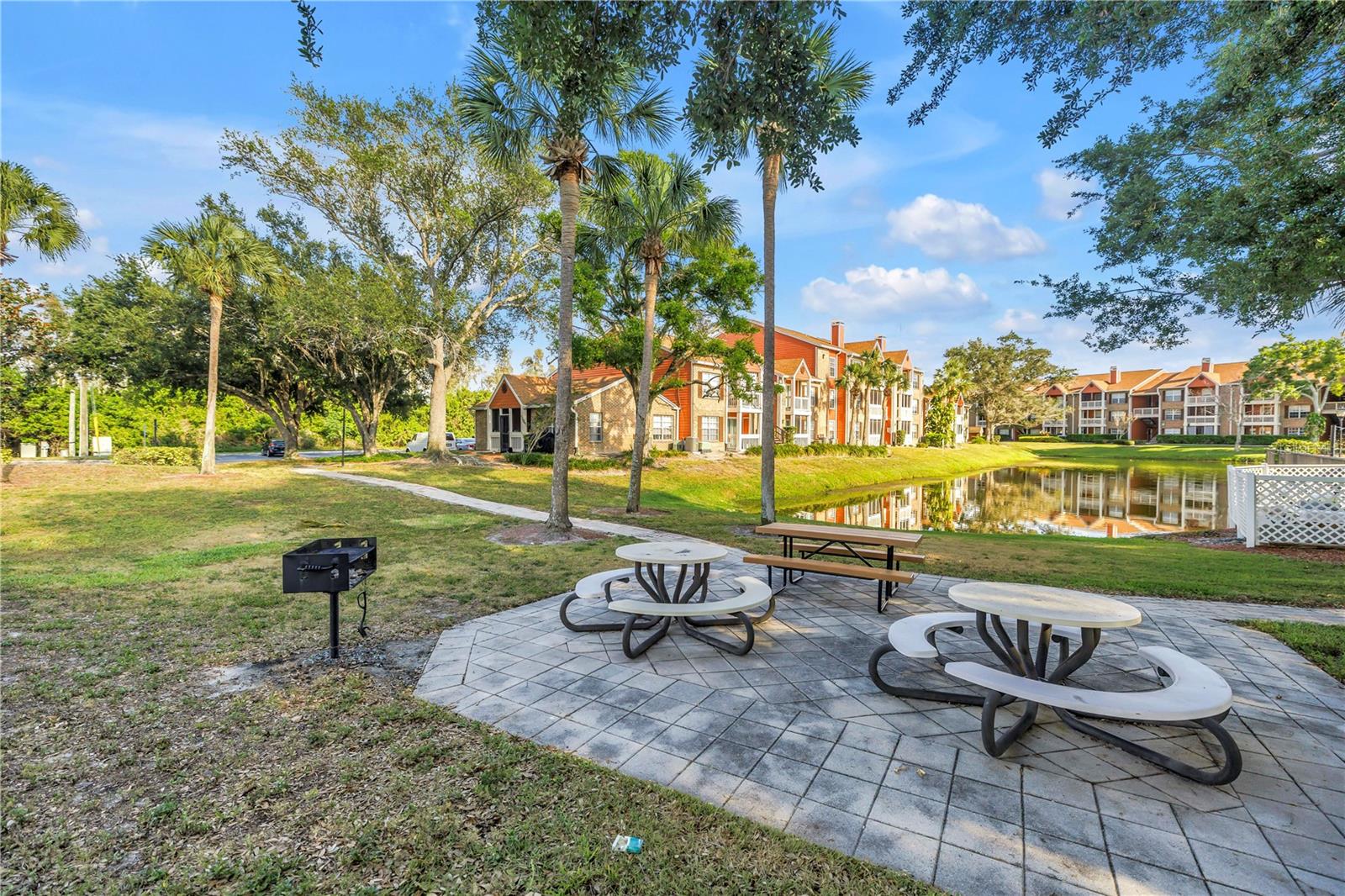 VANTAGE POINT CONDO - Residential