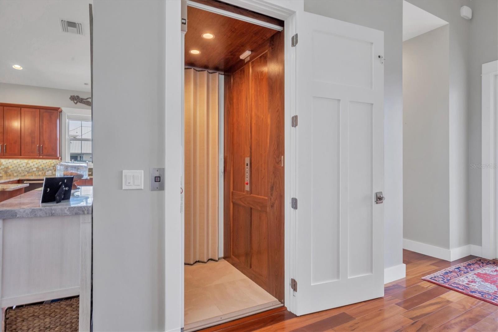 ISLAND HARBOR BCH CLUB SEC 01 - Residential