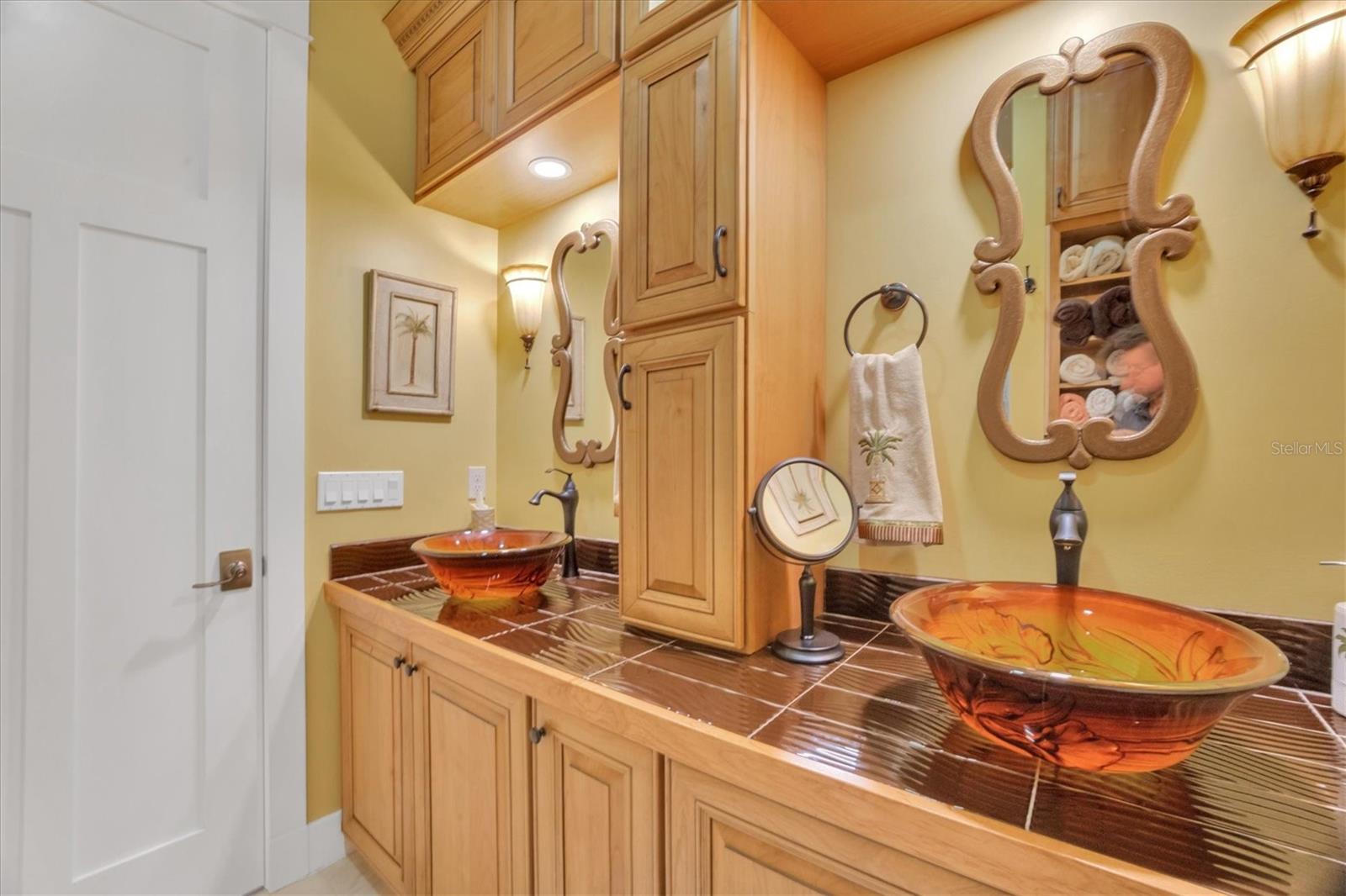 ISLAND HARBOR BCH CLUB SEC 01 - Residential