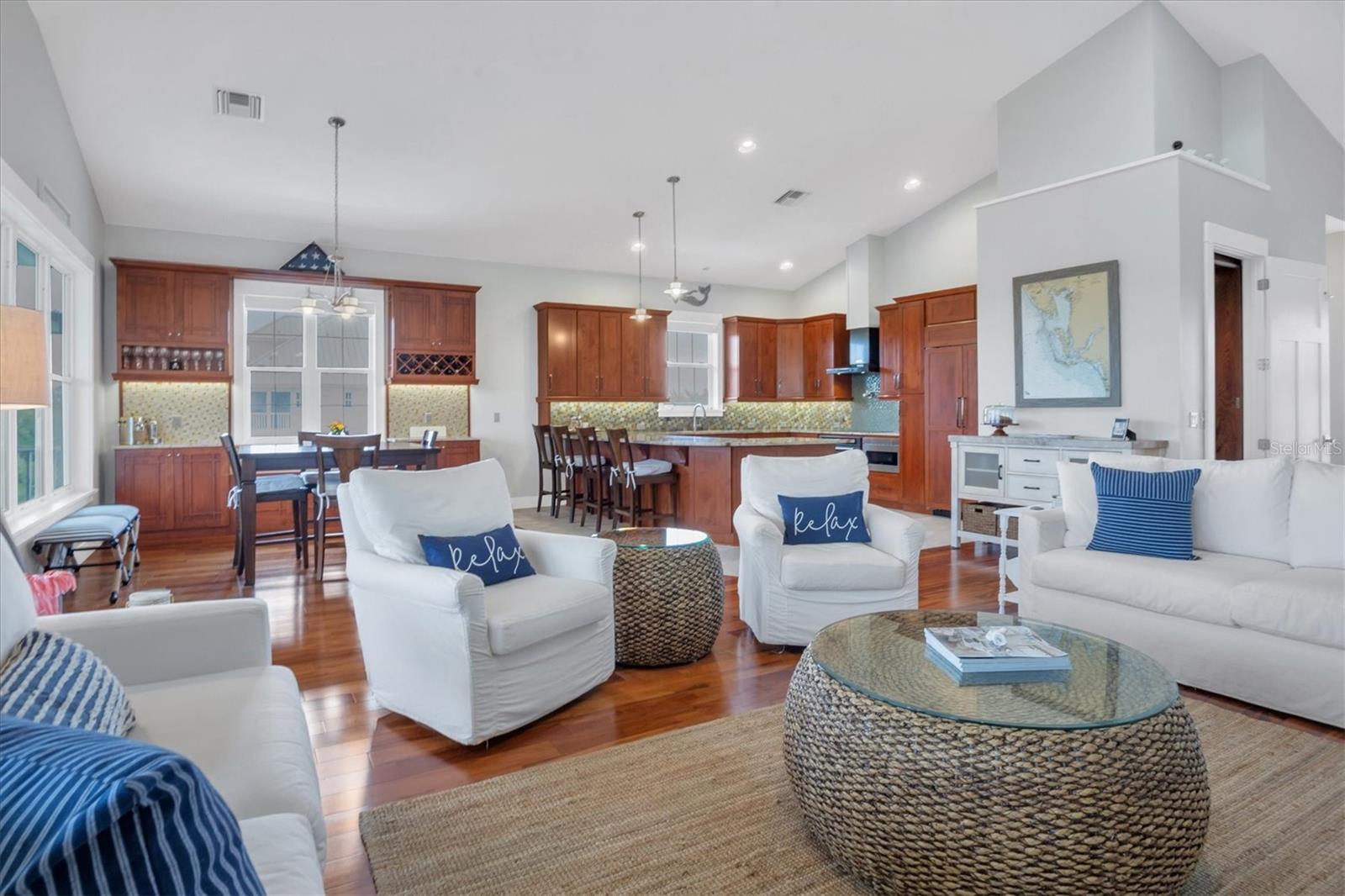 ISLAND HARBOR BCH CLUB SEC 01 - Residential