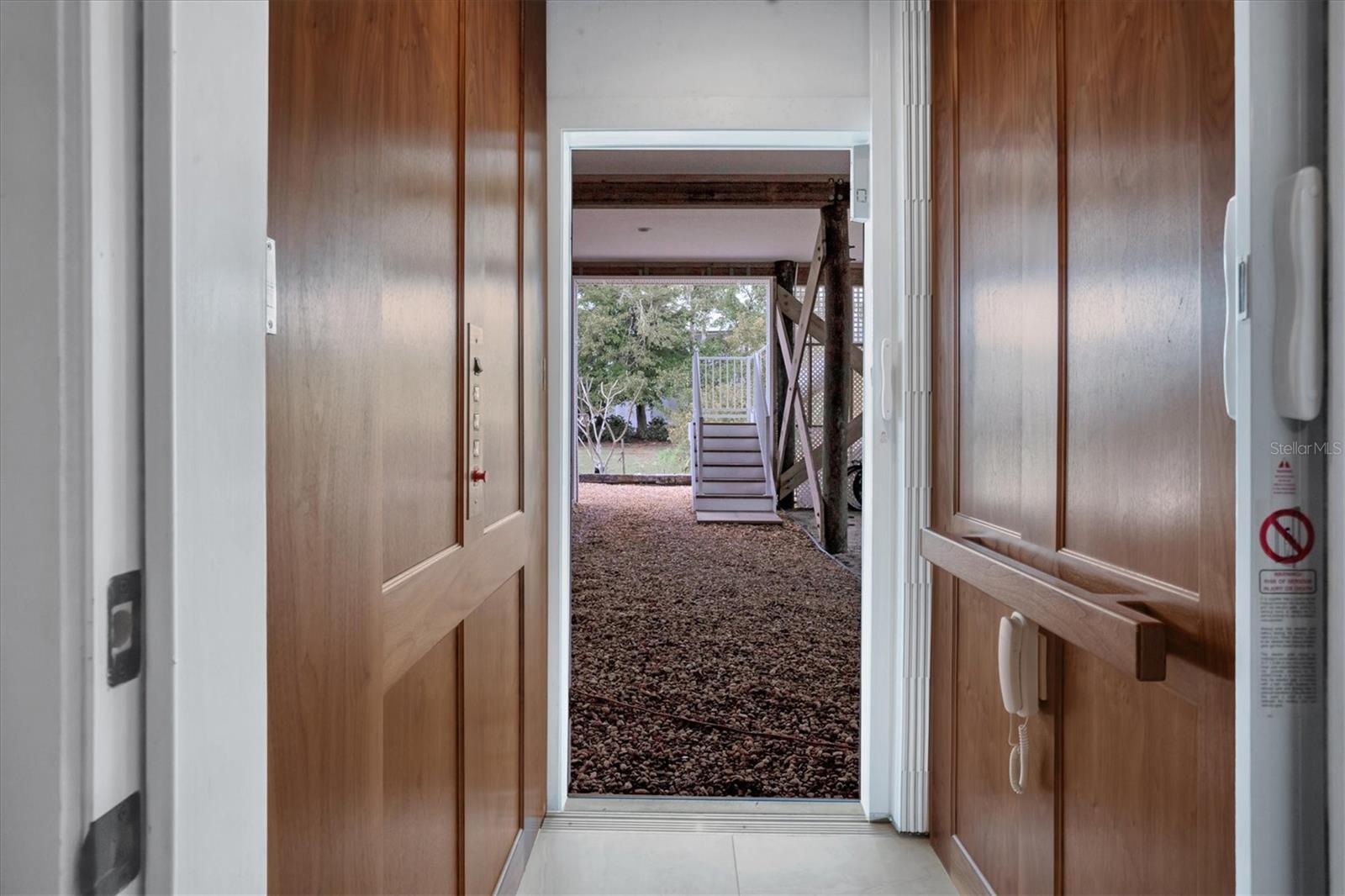 ISLAND HARBOR BCH CLUB SEC 01 - Residential