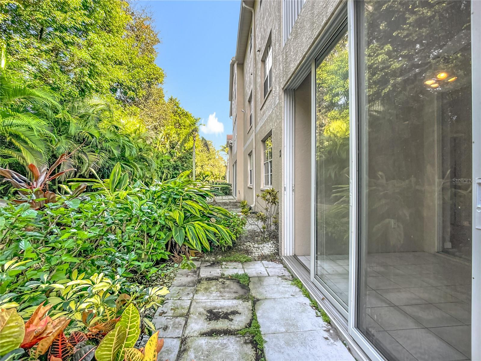 PINESTONE AT PALMER RANCH - Residential