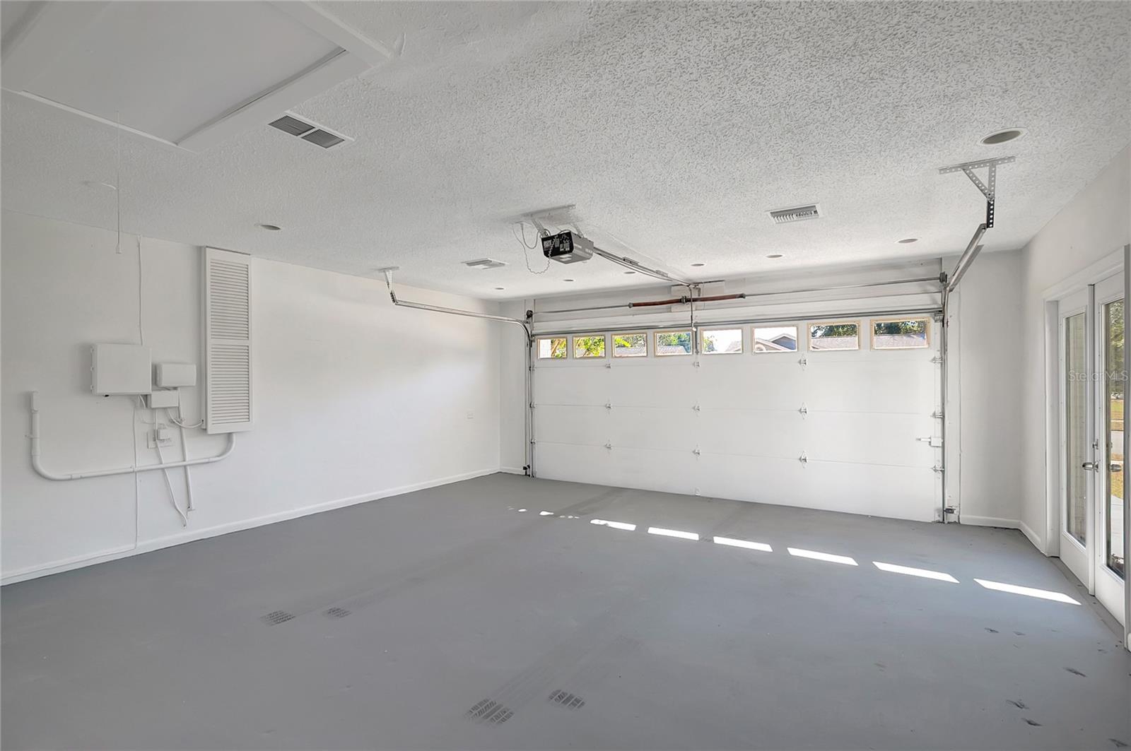 BERKLEY VILLAGE - Residential