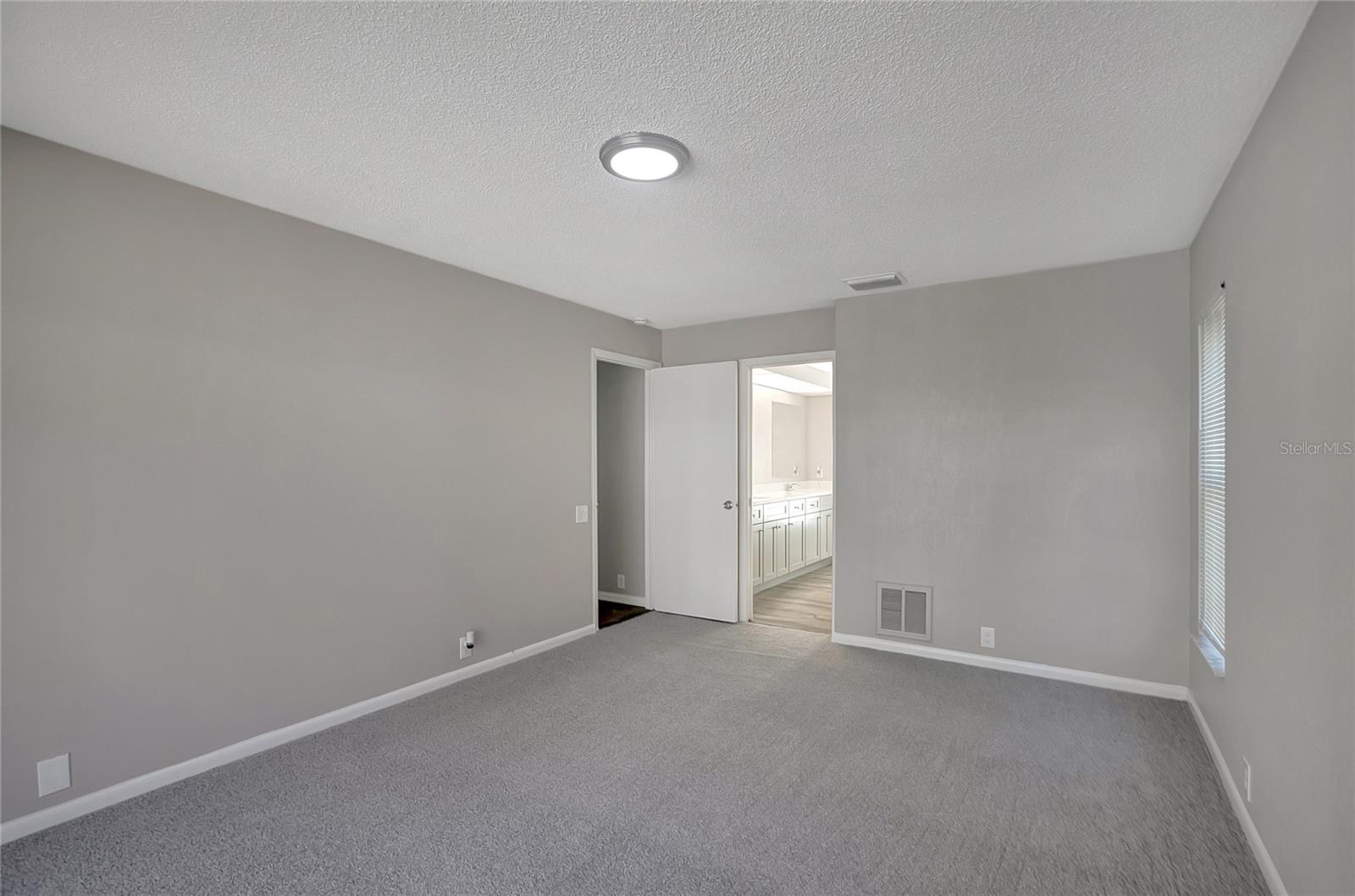 BERKLEY VILLAGE - Residential