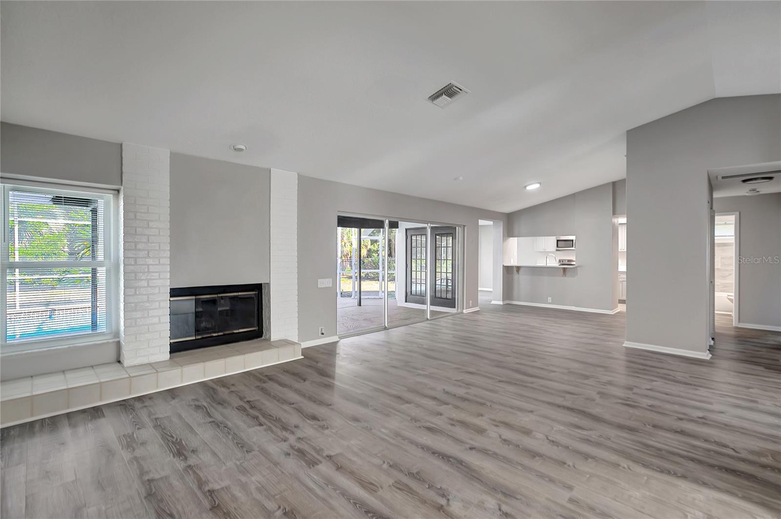 BERKLEY VILLAGE - Residential