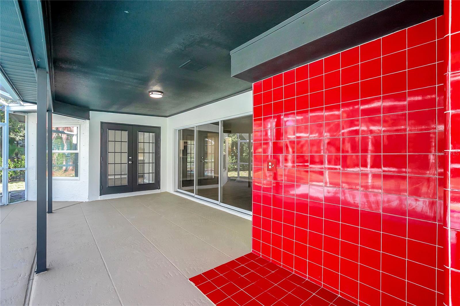 BERKLEY VILLAGE - Residential