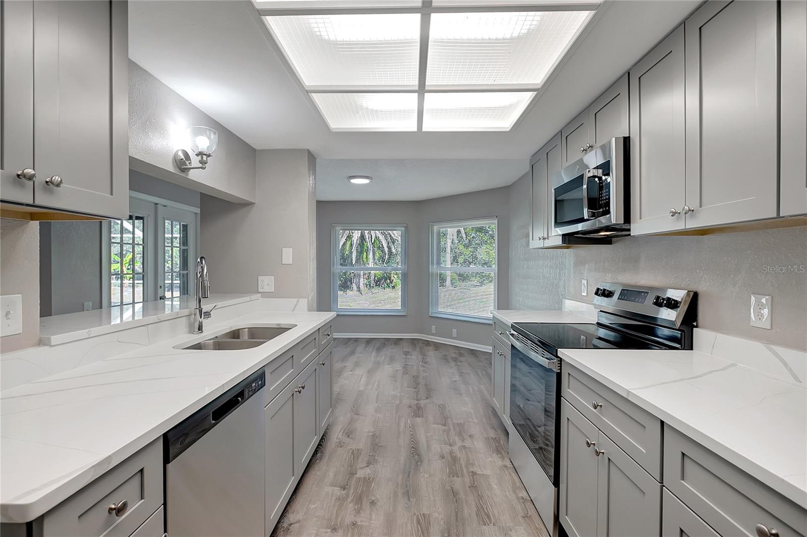 BERKLEY VILLAGE - Residential