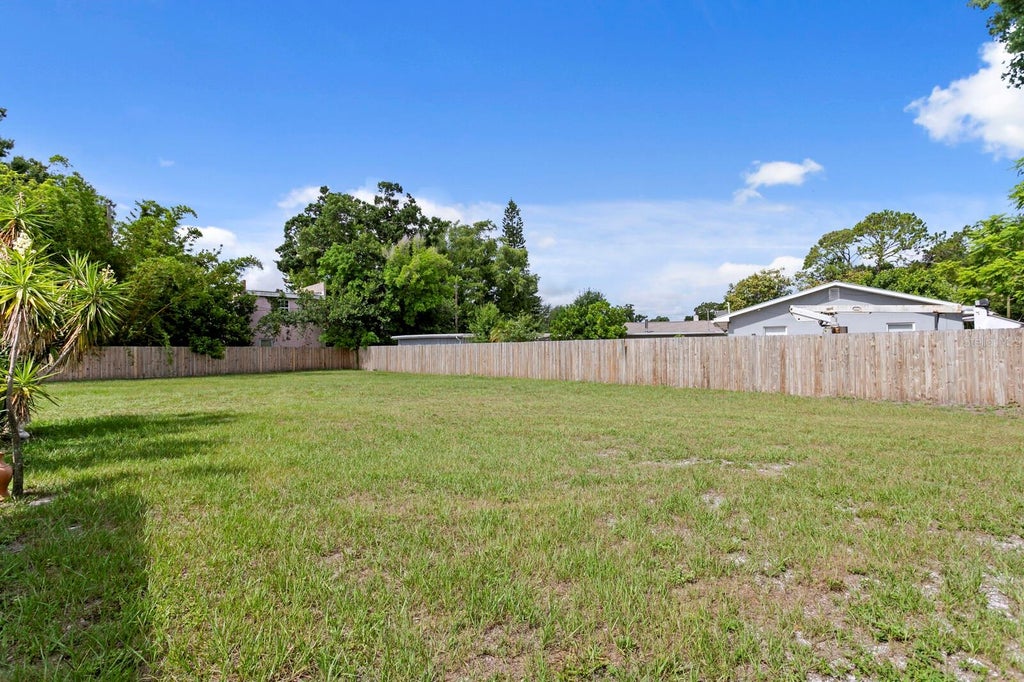 Photo of 13th Avenue N, St Petersburg, FL 33713 (MLS # TB8525727)