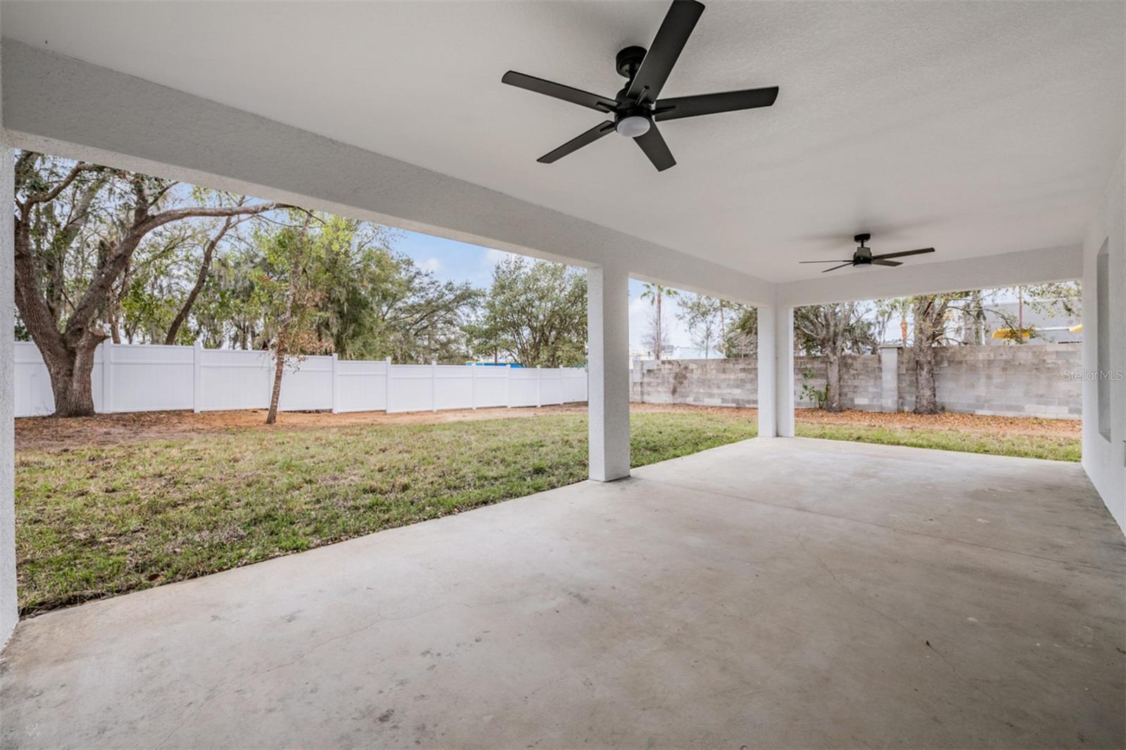 COUNTRYSIDE SQUARE - Residential