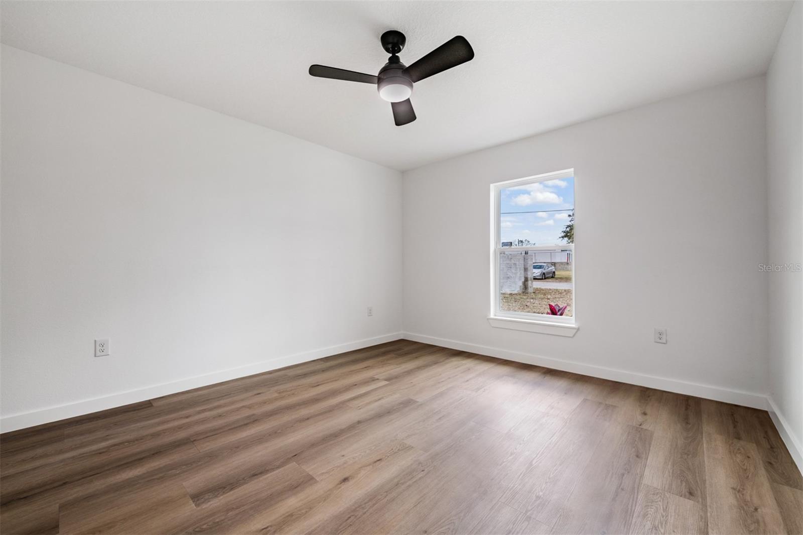 COUNTRYSIDE SQUARE - Residential