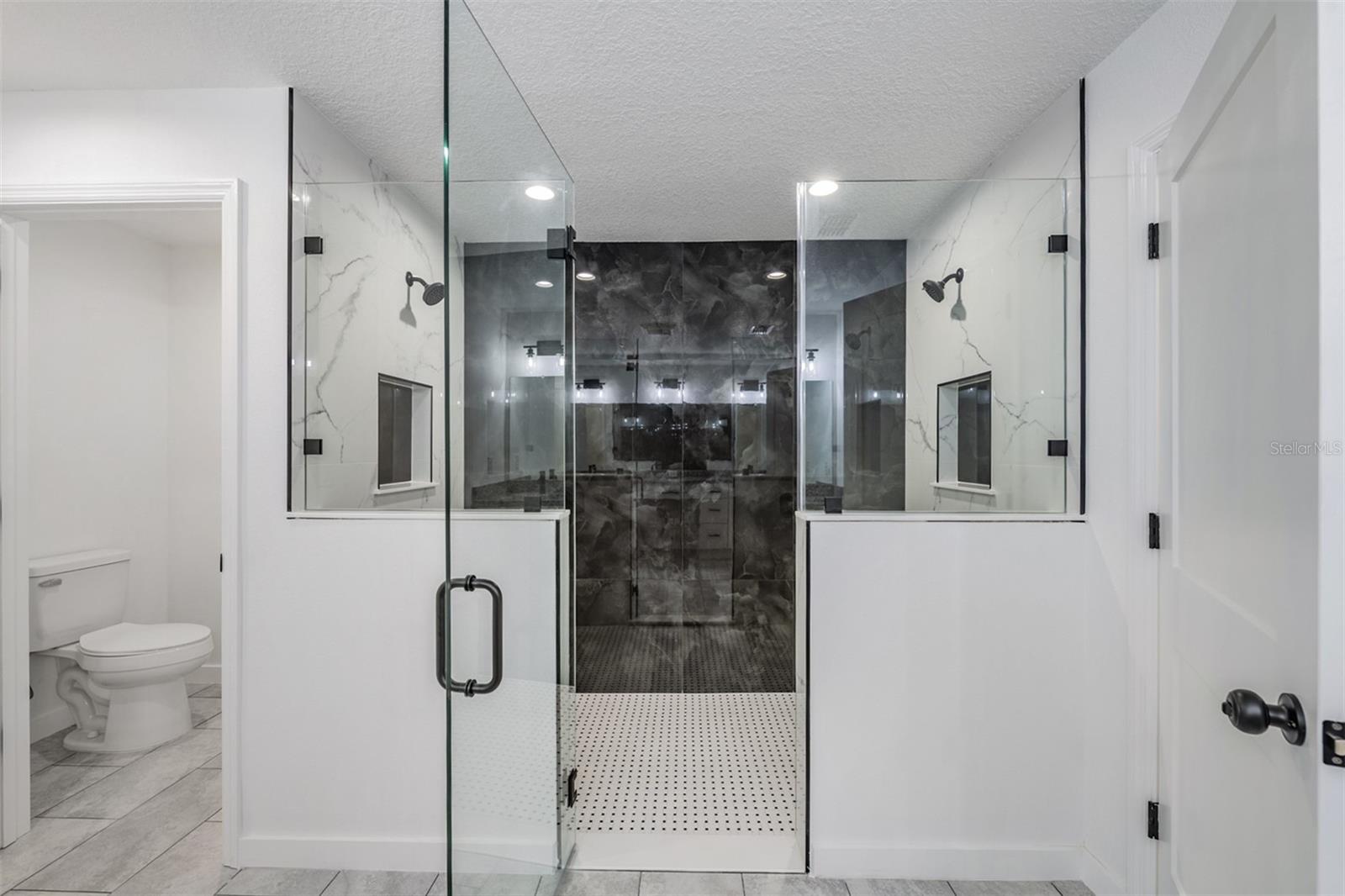 COUNTRYSIDE SQUARE - Residential