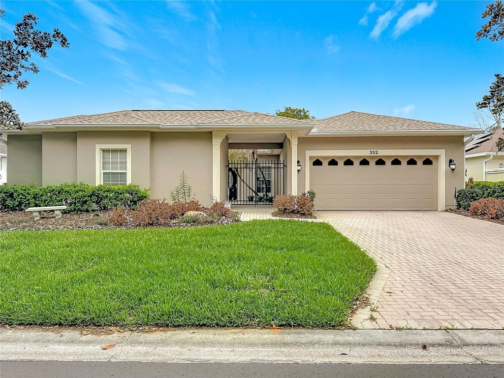 Photo of 352 Hamrick Drive, Kissimmee, FL 34759 (MLS # S5146633)
