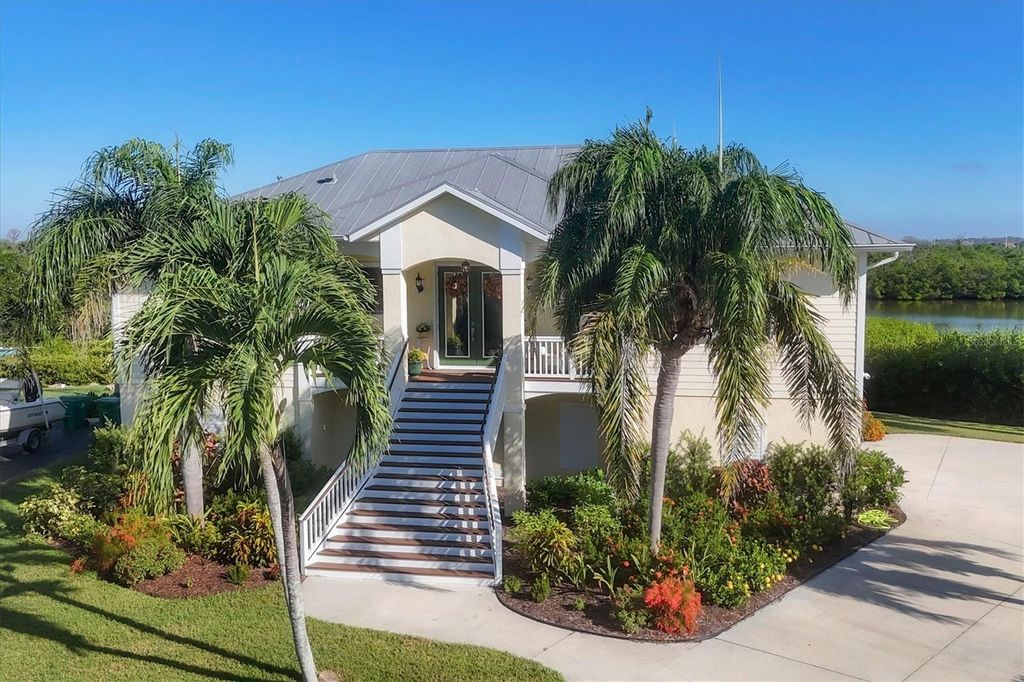 Photo of 7089 Pinebay Boulevard, Englewood, FL 34224 (MLS # D6145143)