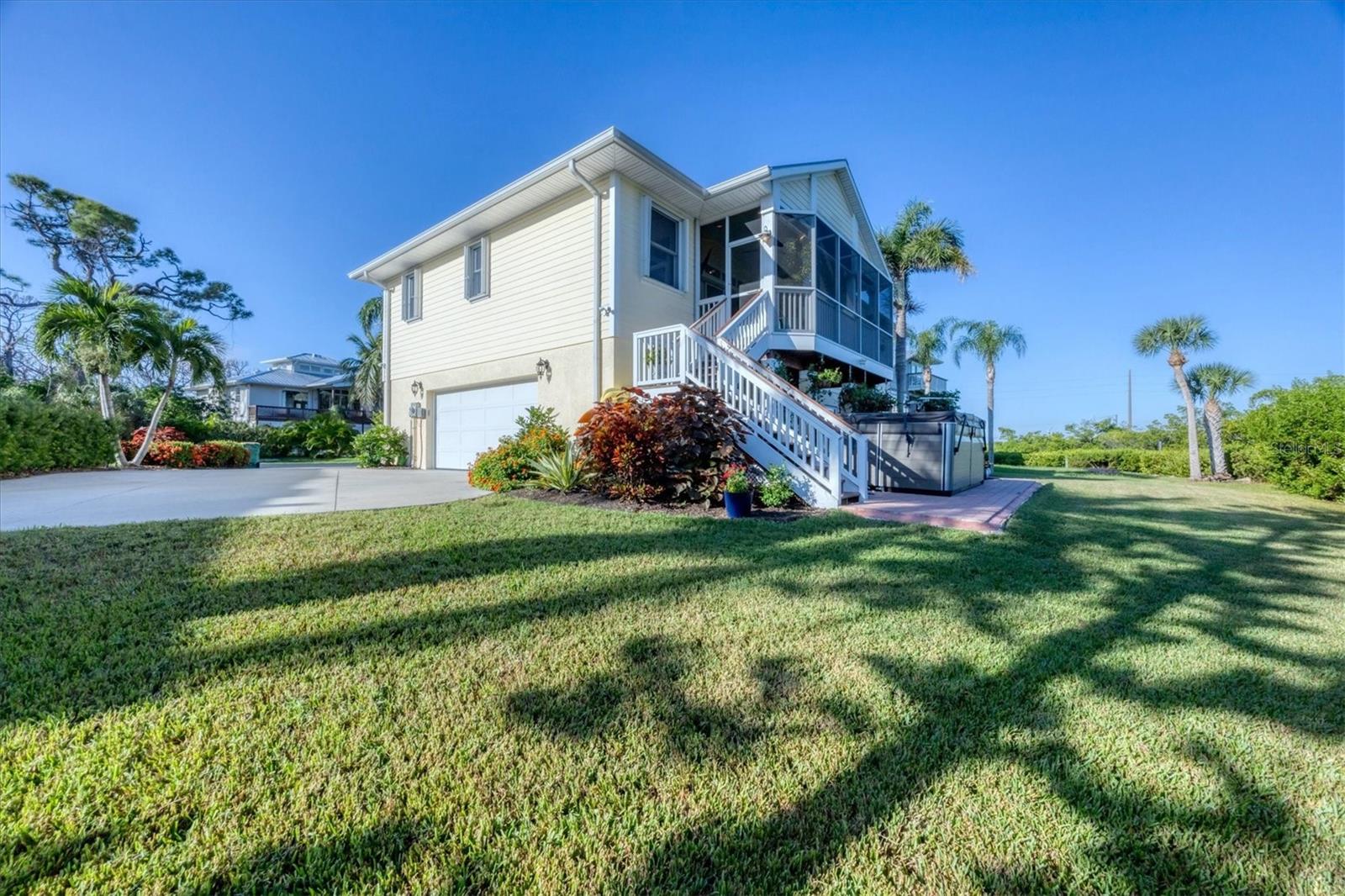 PINES ON BAY - Residential