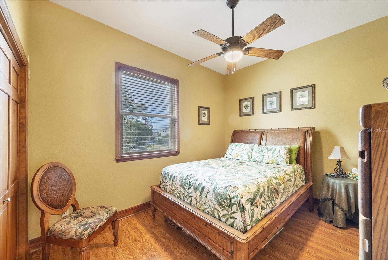 PINES ON BAY - Residential