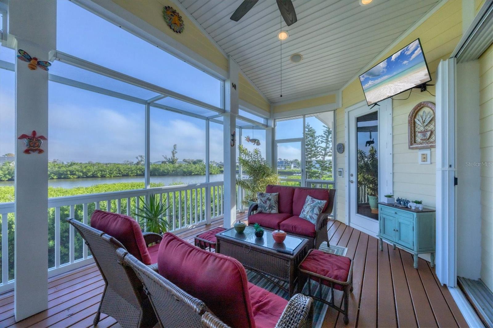 PINES ON BAY - Residential