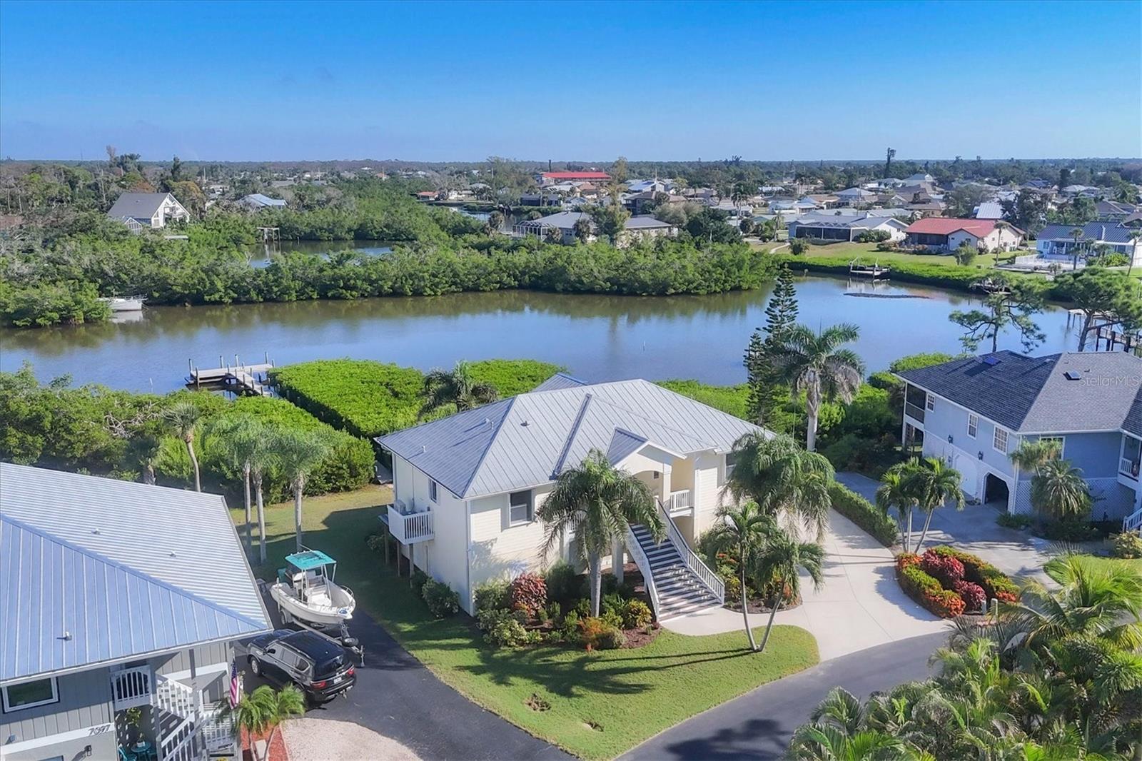 PINES ON BAY - Residential