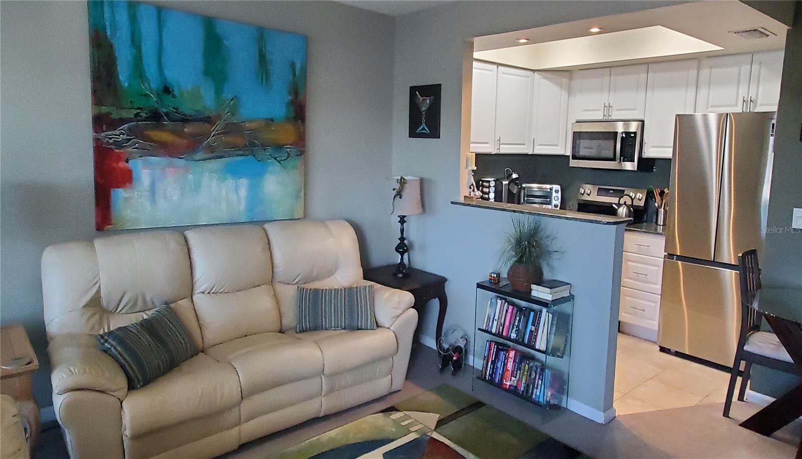SUNSET PLAZA EAST APTS CONDO - Residential Lease