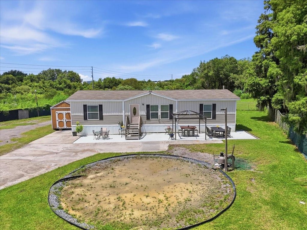 Photo of 2531 Dawn Heights Drive, Lakeland, FL 33801 (MLS # L4964001)