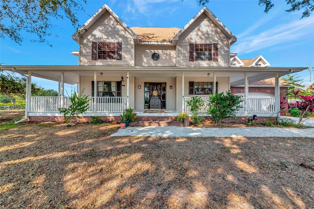 Photo of 2500 Bern Creek Loop, Sarasota, FL 34240 (MLS # A4674623)