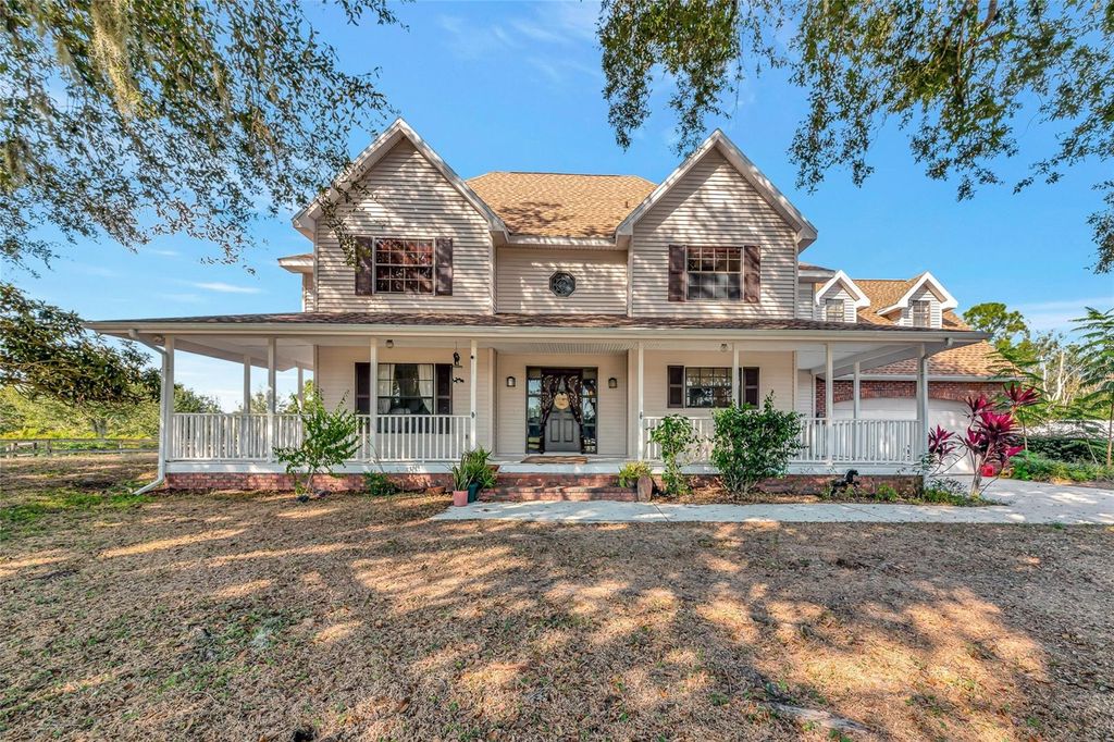 Photo of 2500 Bern Creek Loop, Sarasota, FL 34240 (MLS # A4674623)