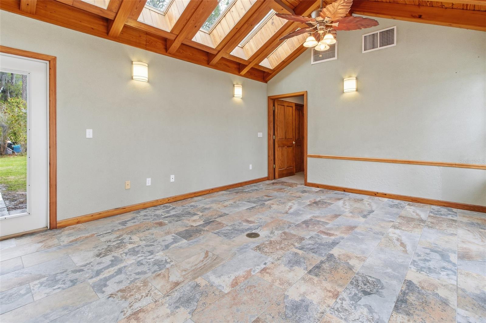 STAR LAKE FOREST - Residential