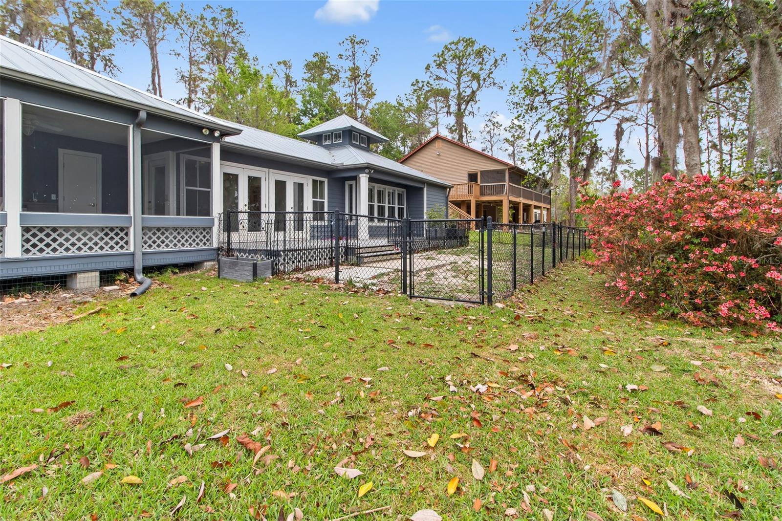 STAR LAKE FOREST - Residential