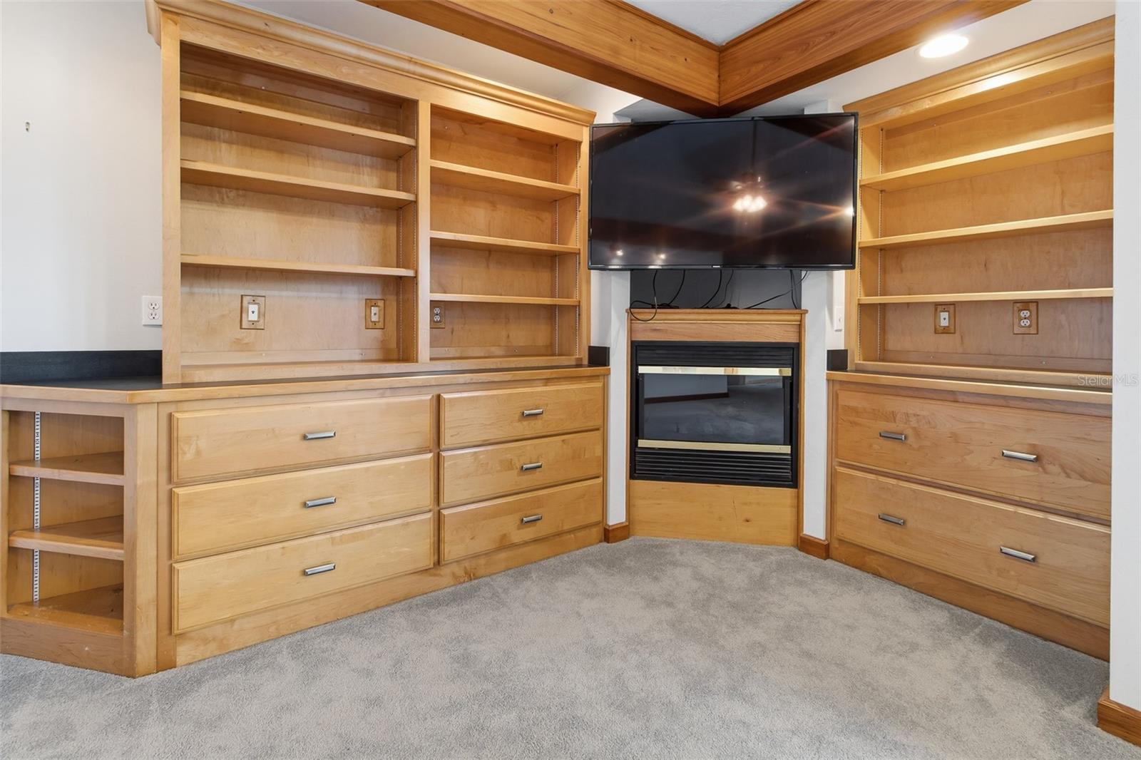 STAR LAKE FOREST - Residential