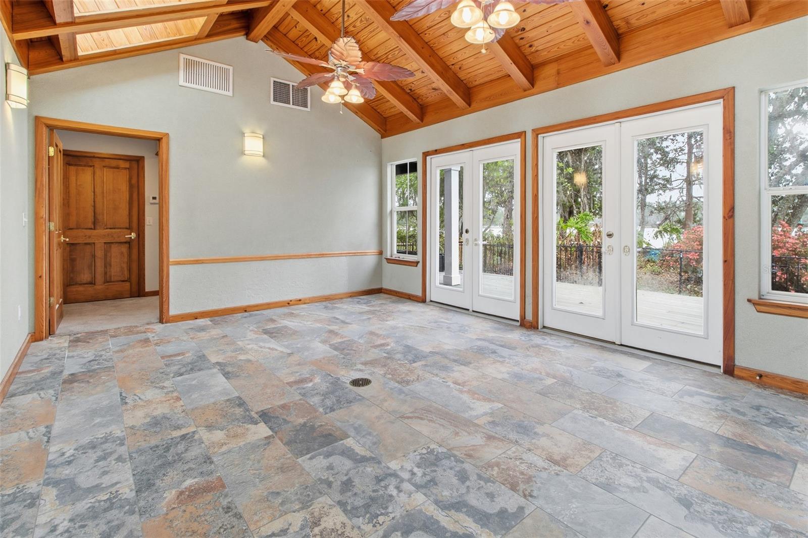 STAR LAKE FOREST - Residential