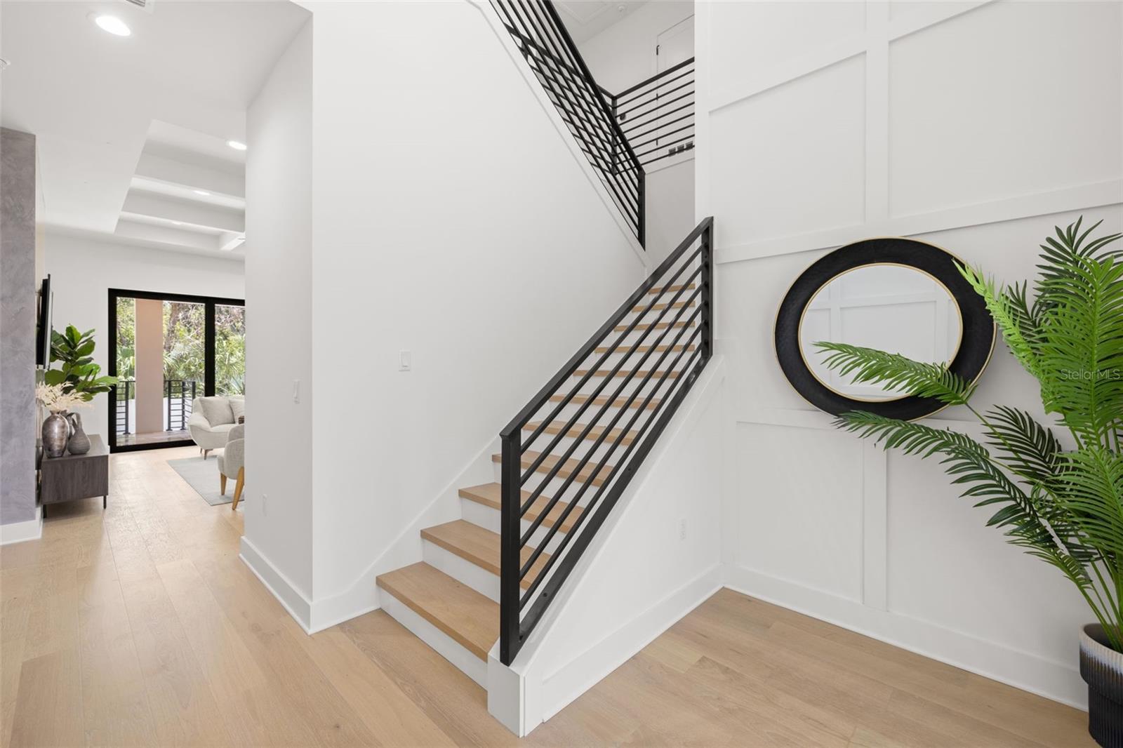 6214 S FOSTER AVENUE