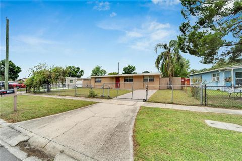 A home in TAMPA