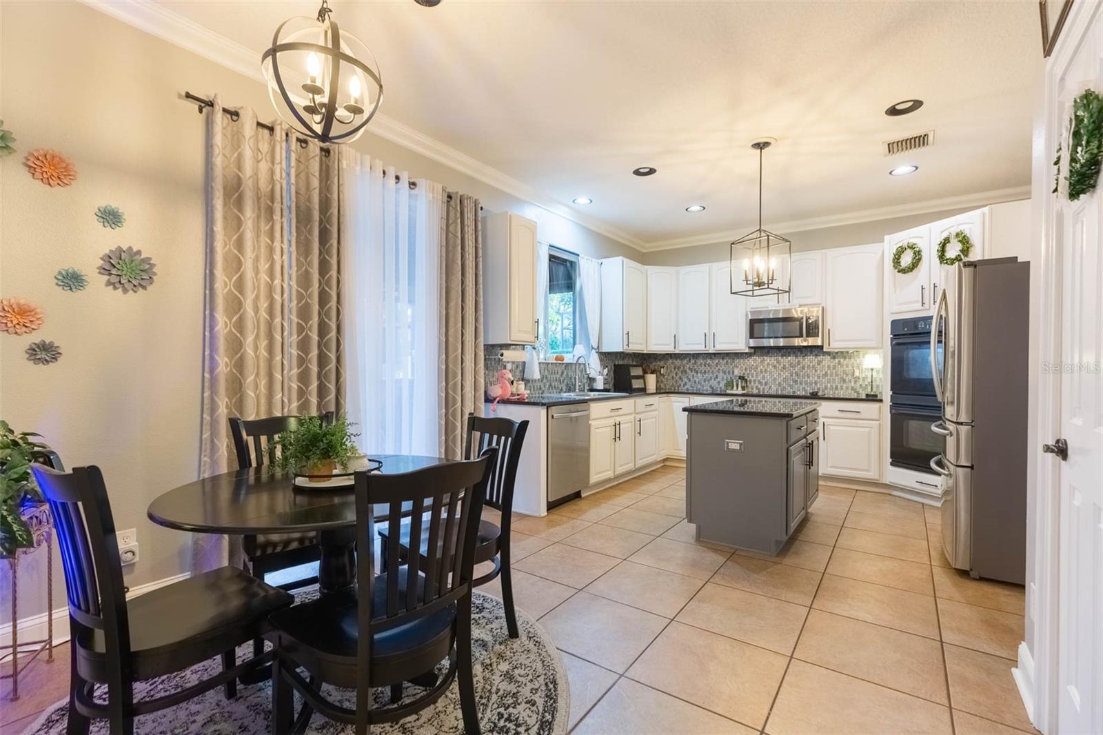 BOYETTE OAKS - Residential