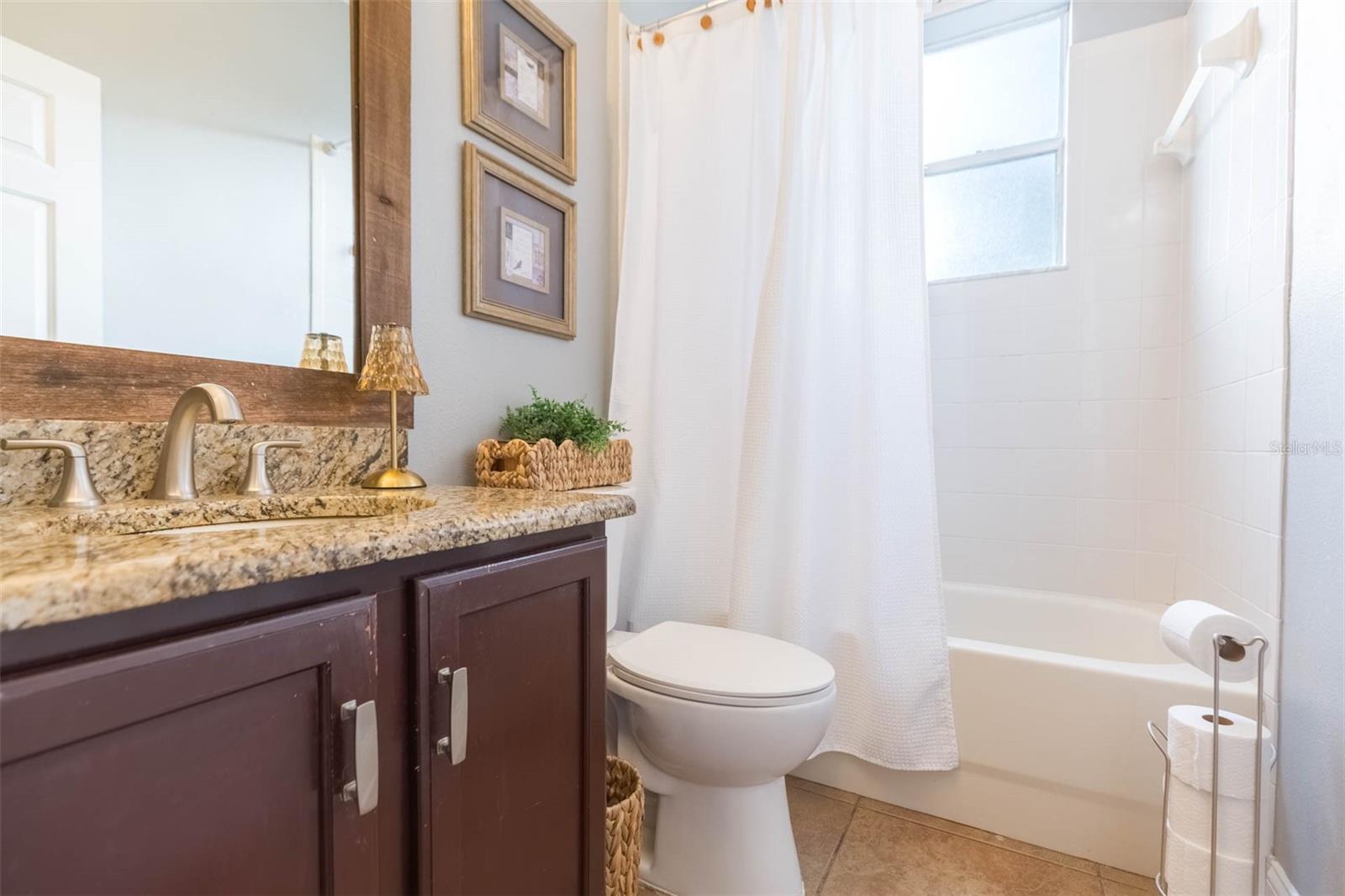 BOYETTE OAKS - Residential