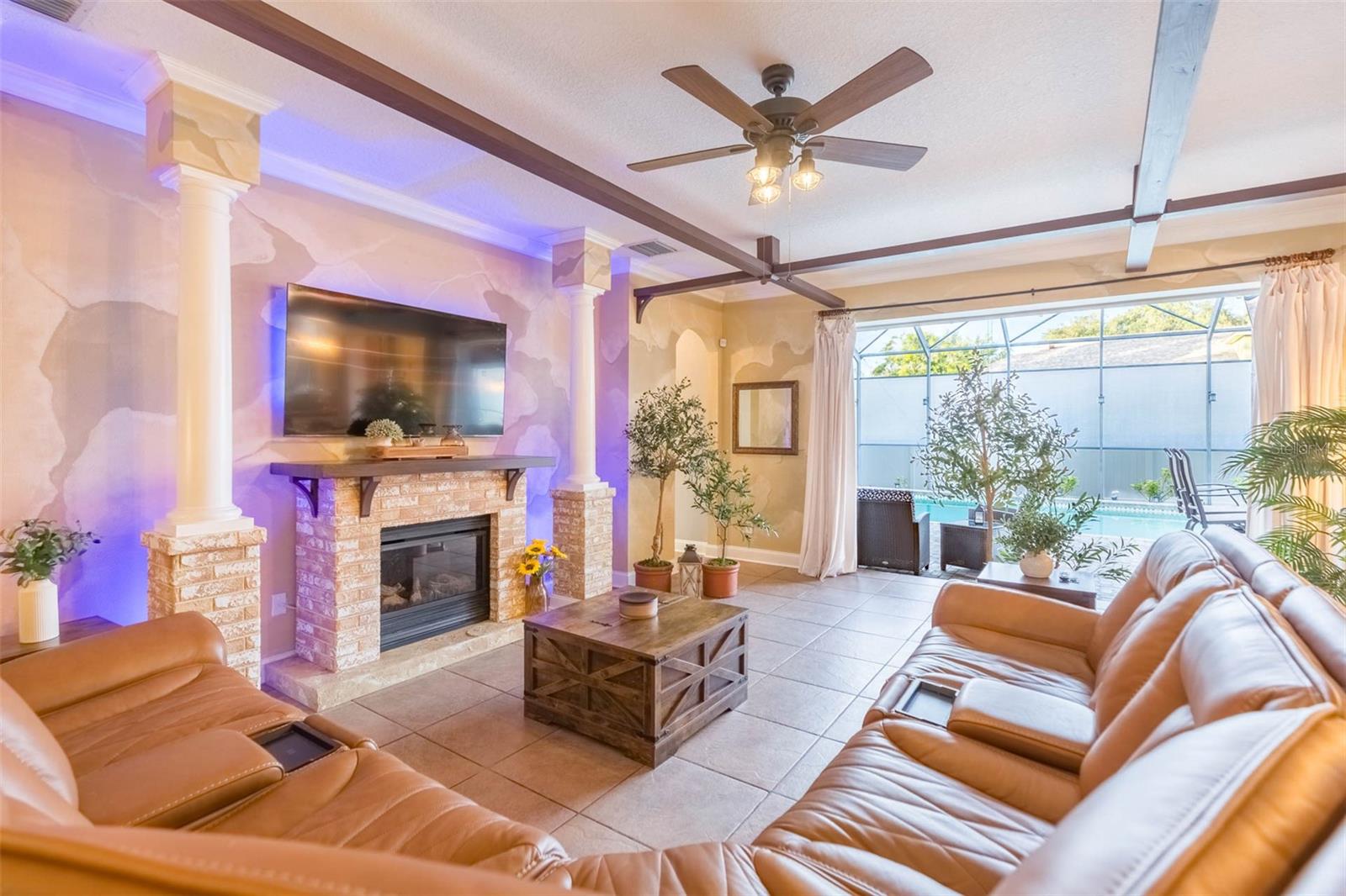 BOYETTE OAKS - Residential