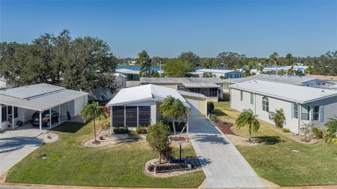 A home in PALMETTO