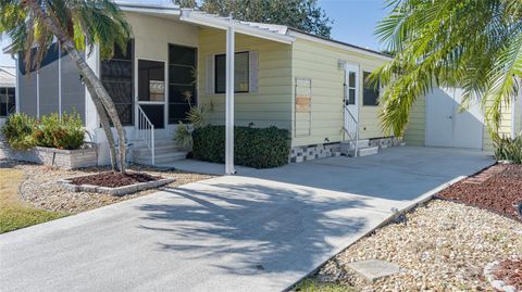 A home in PALMETTO