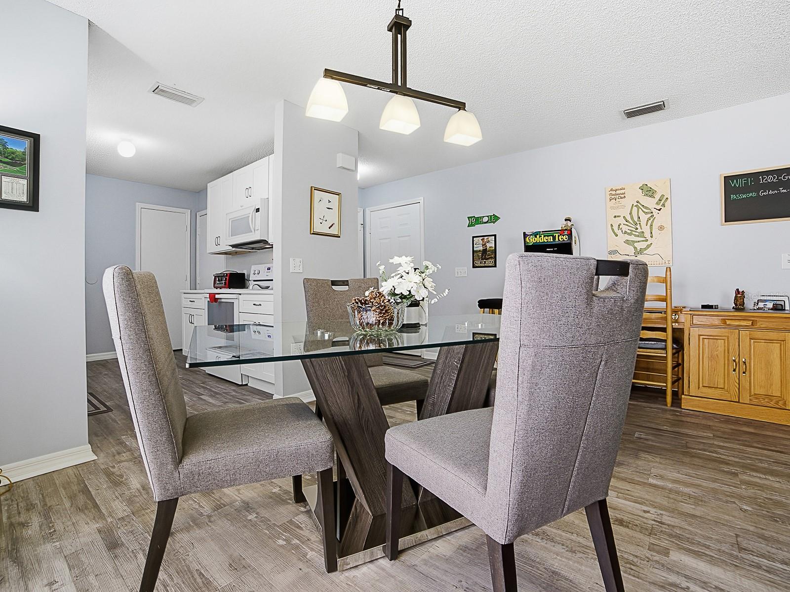 1202 FERNANDO LANE
