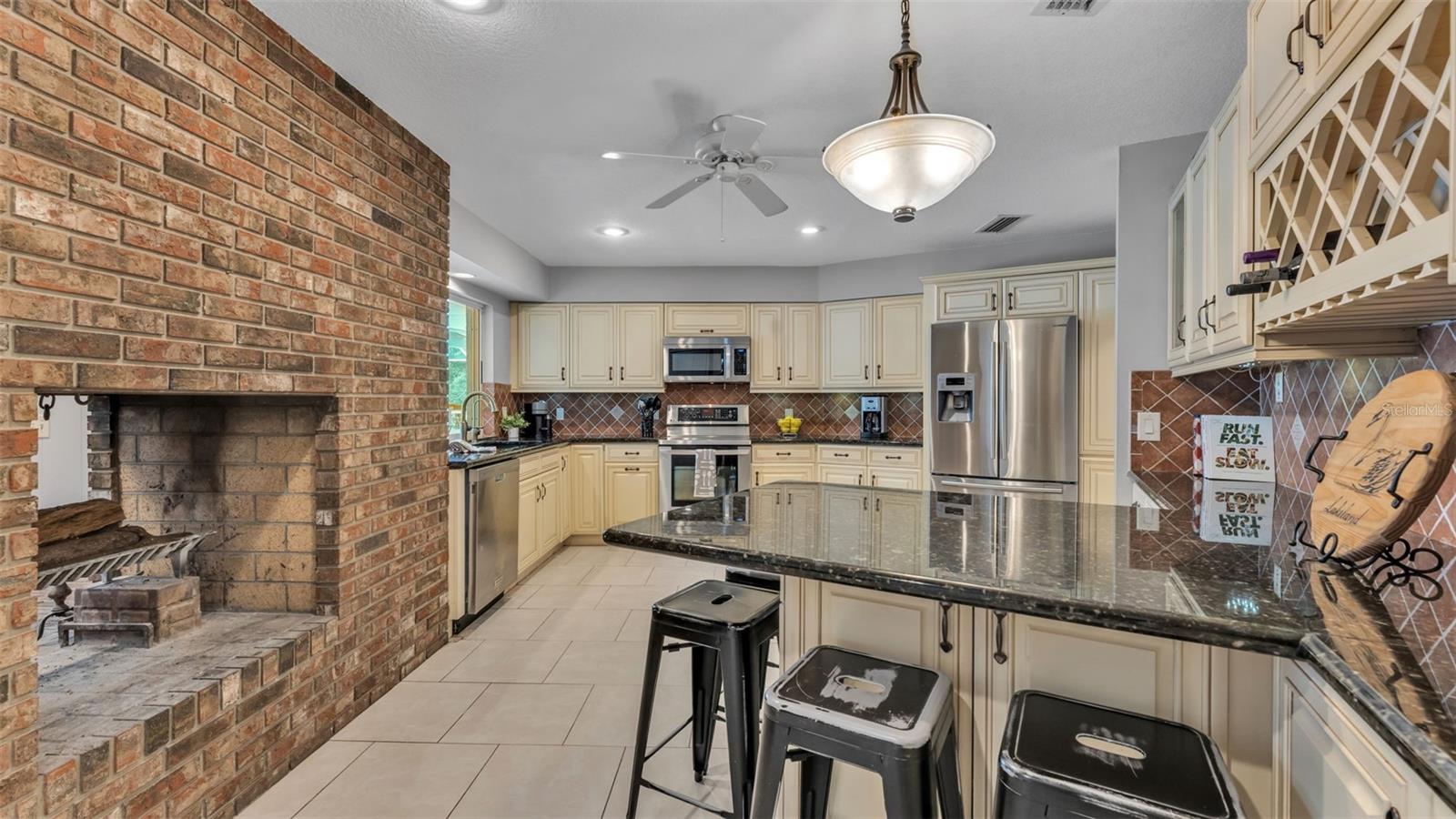 GLENMORE - Residential