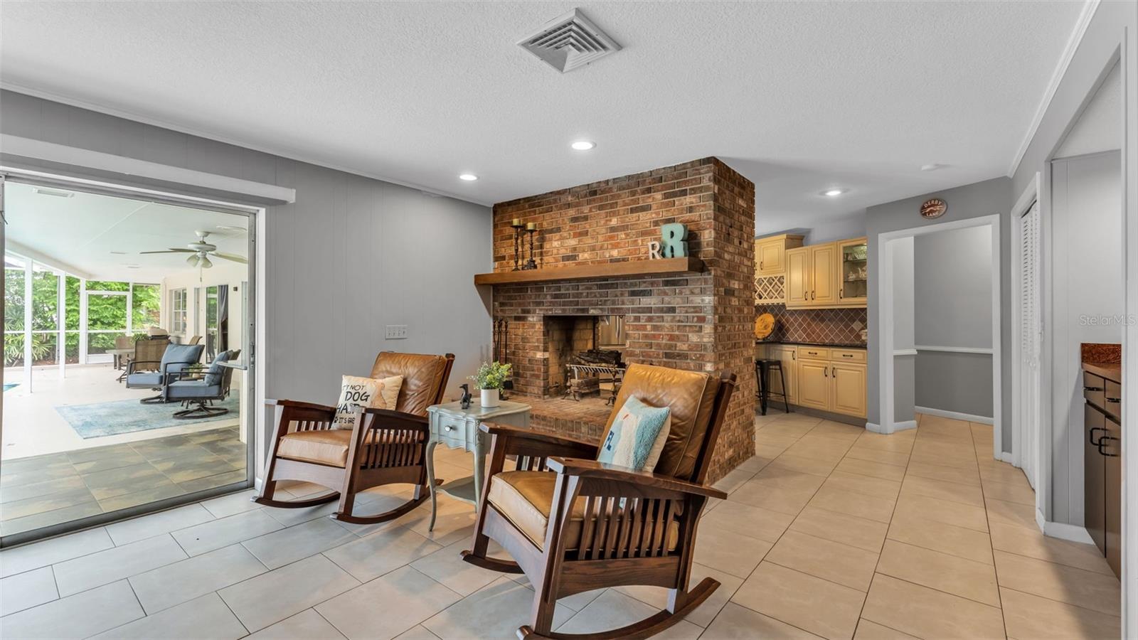 GLENMORE - Residential