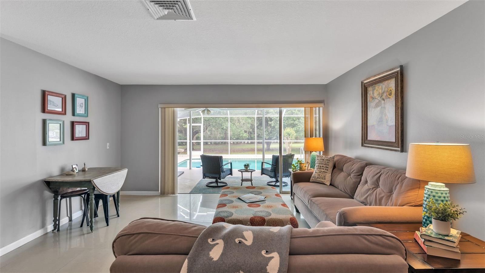 GLENMORE - Residential