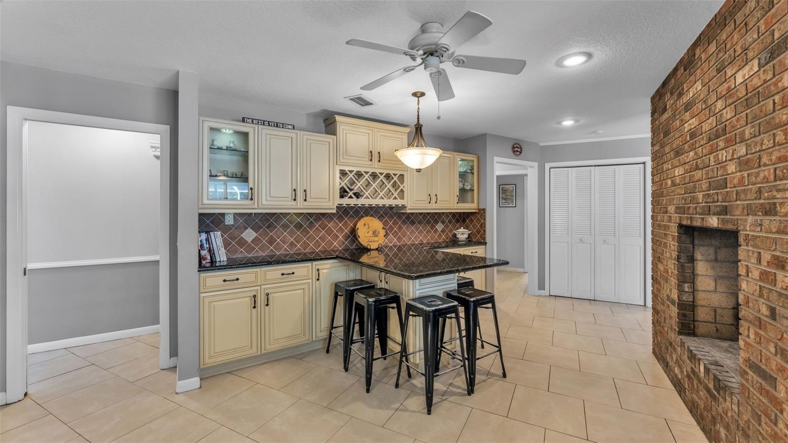 GLENMORE - Residential