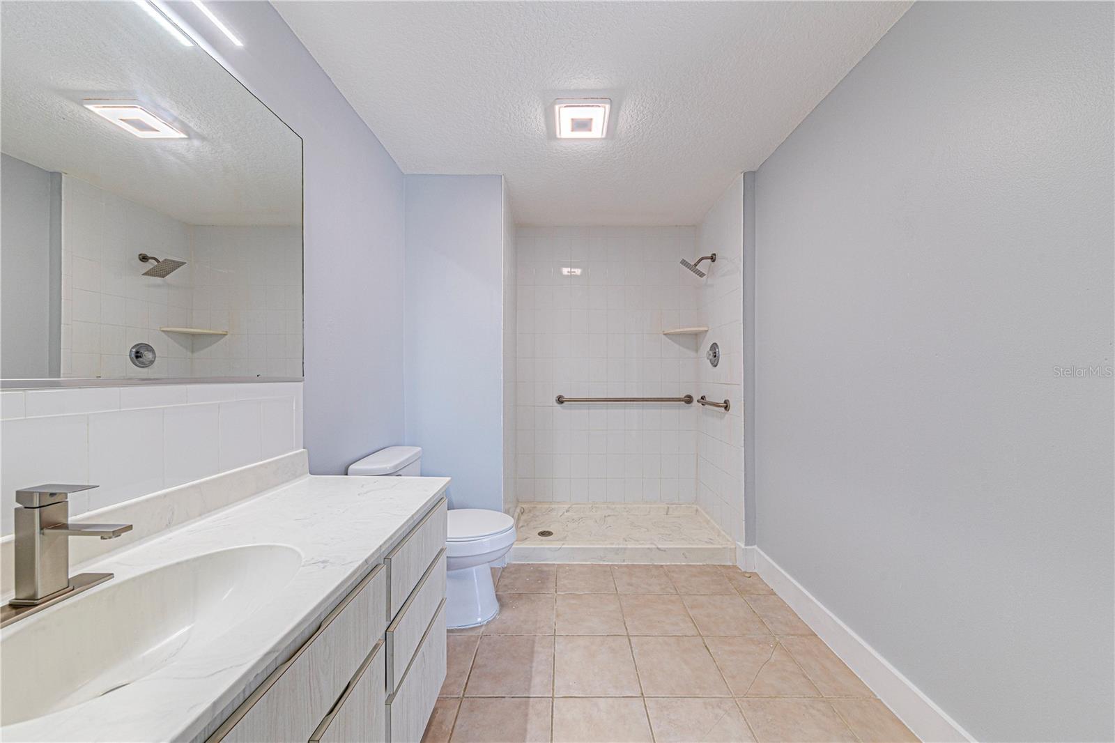 LEESBURG ROYAL OAK ESTATES - Residential