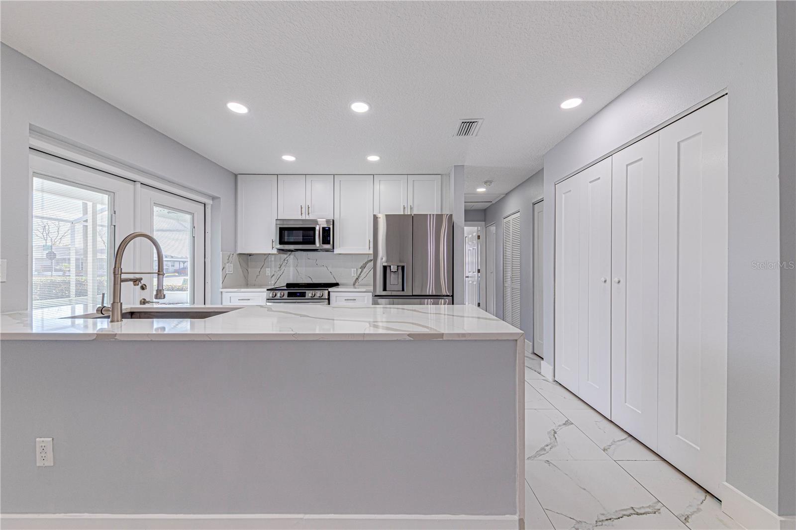 LEESBURG ROYAL OAK ESTATES - Residential