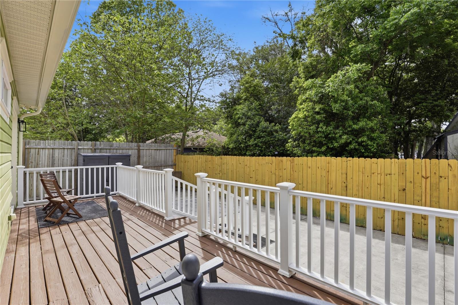 BROWNS ADD E1/2 - Residential