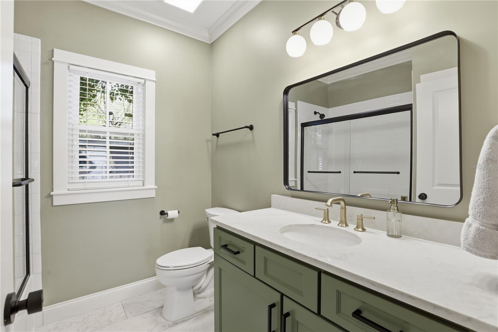 BROWNS ADD E1/2 - Residential