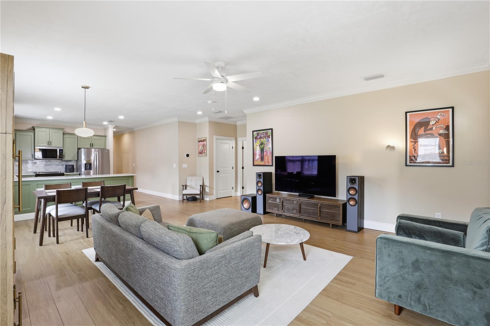 BROWNS ADD E1/2 - Residential