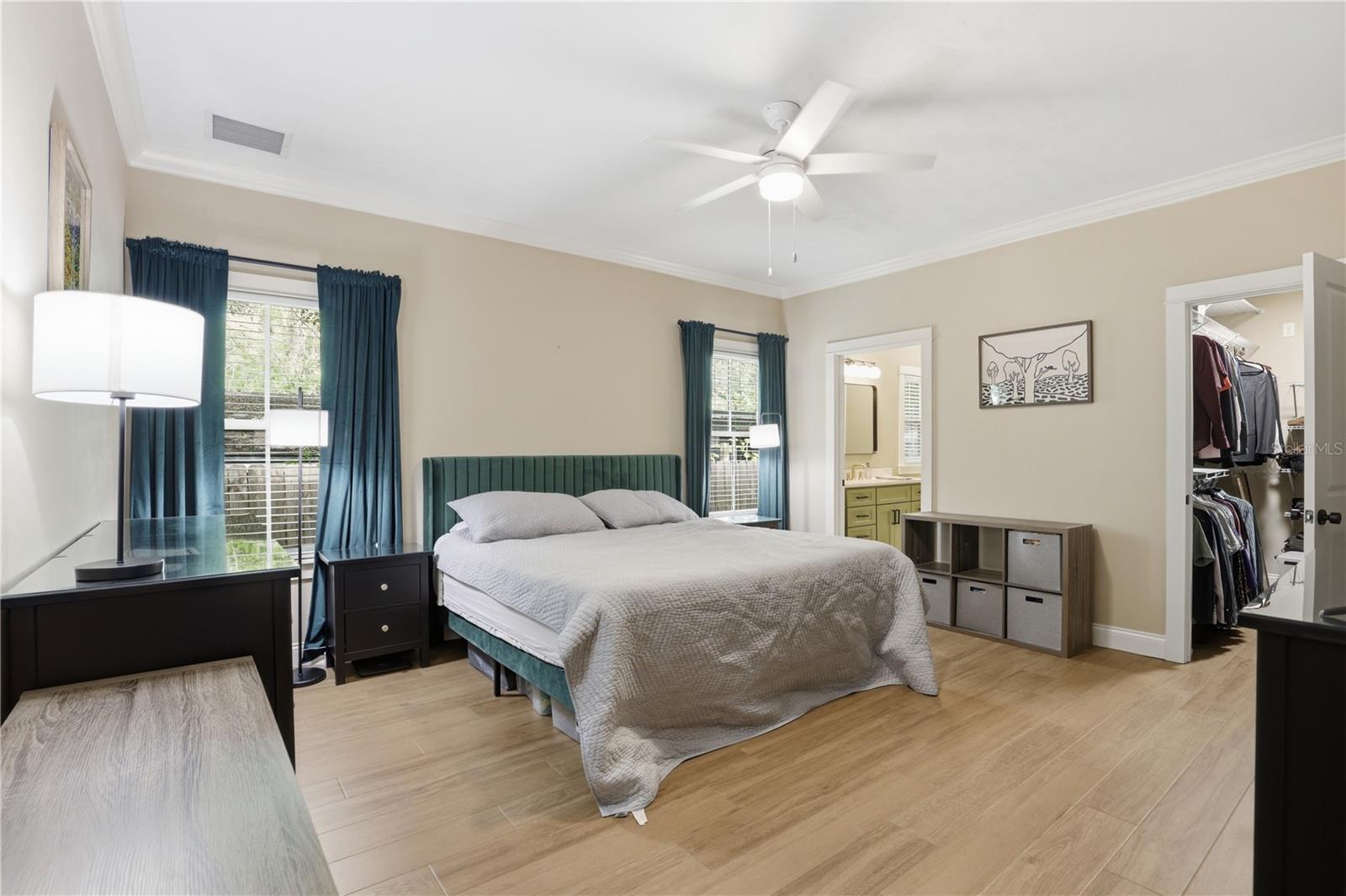 BROWNS ADD E1/2 - Residential